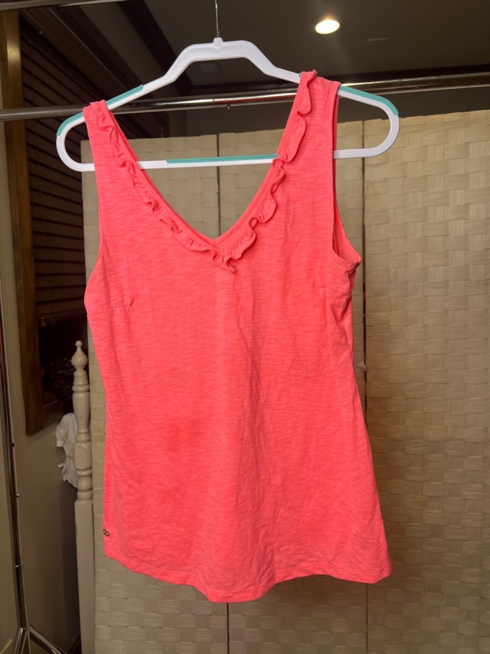 Lilly Pulitzer Gigi Sleeveless V-Neck Ruffle Tank Top - Coral Pink Size M